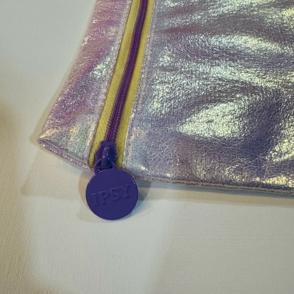 Ipsy Women's Travel Cosmetic Bag/Clutch